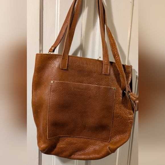 Portland Leather Full Size Crossbody In Sedona - Picture 3 of 3